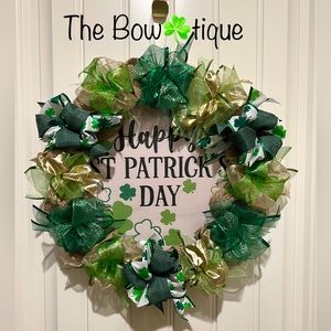 17” Happy St. Patrick’s Day Ribbon Wreath shamrocks in Green, White Handmade W4